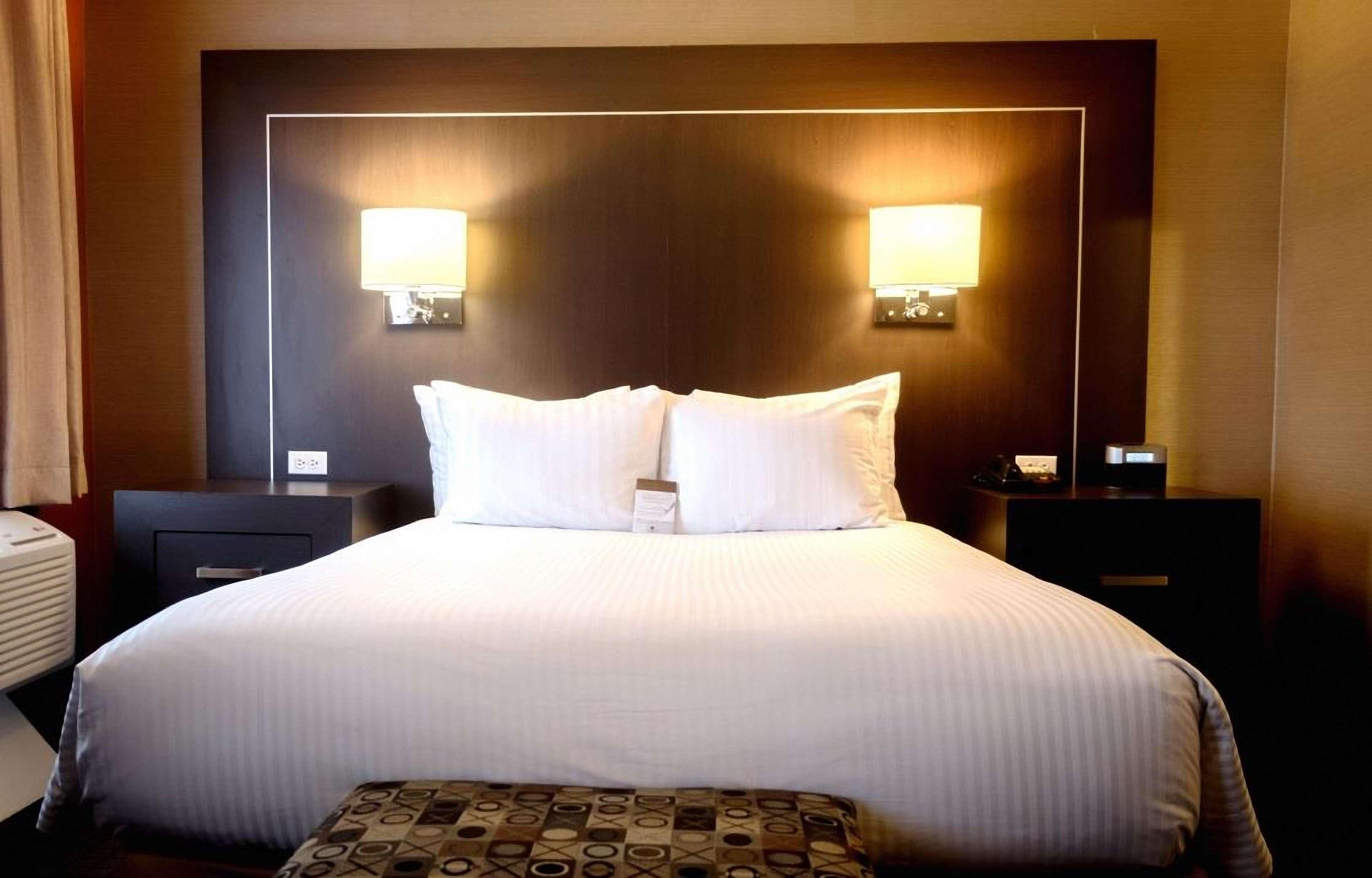Doubletree Suites By Hilton Saltillo Exteriér fotografie