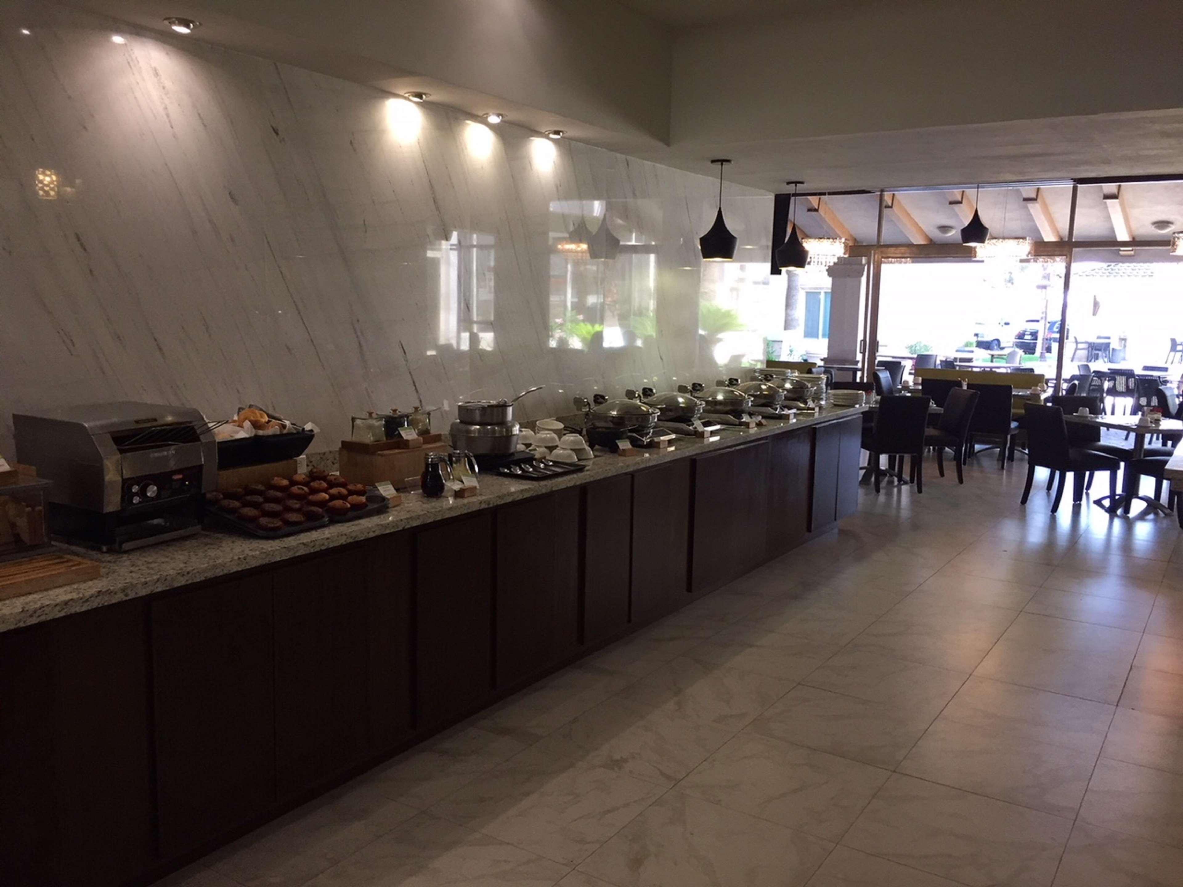 Doubletree Suites By Hilton Saltillo Exteriér fotografie
