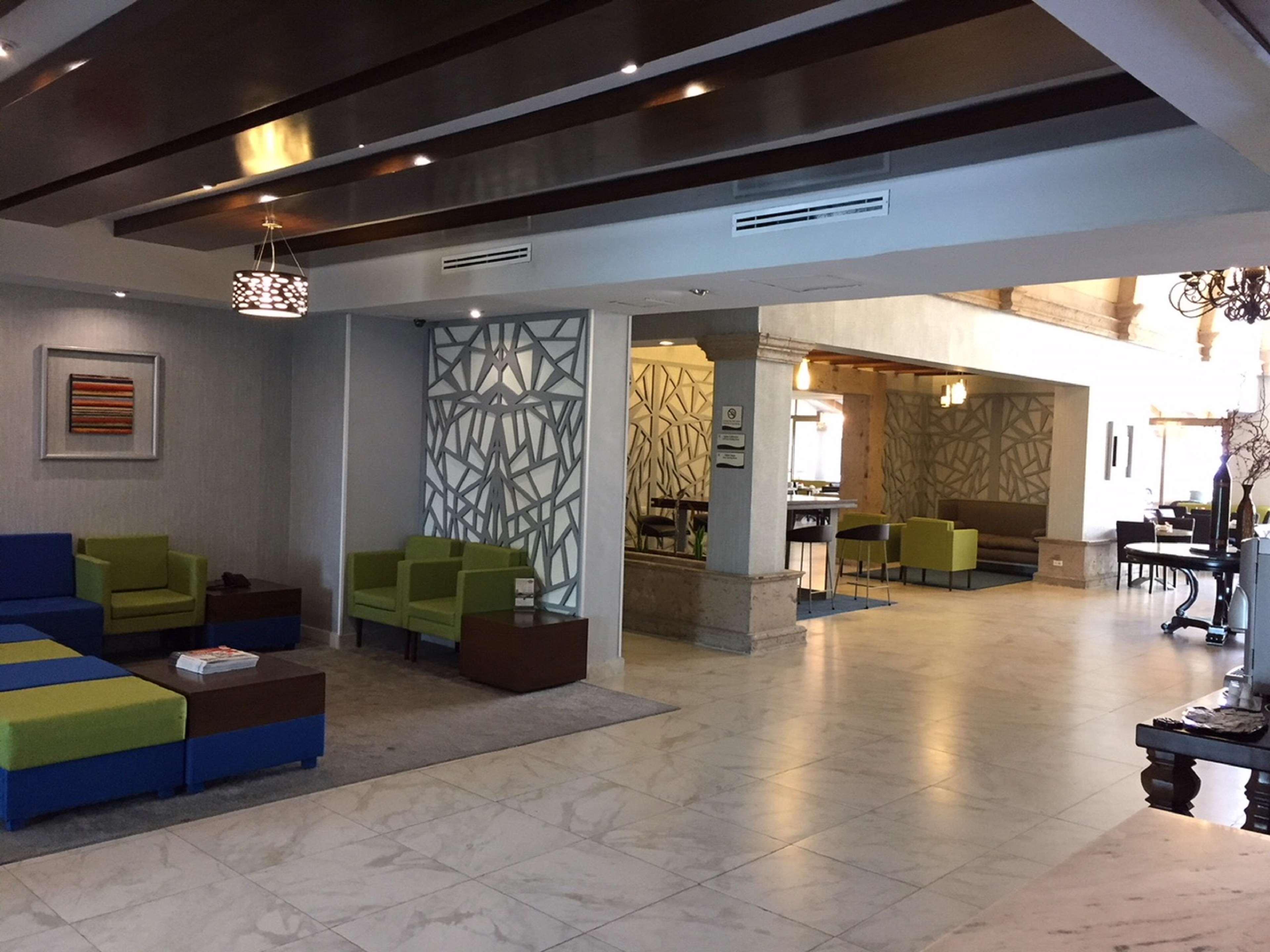Doubletree Suites By Hilton Saltillo Exteriér fotografie