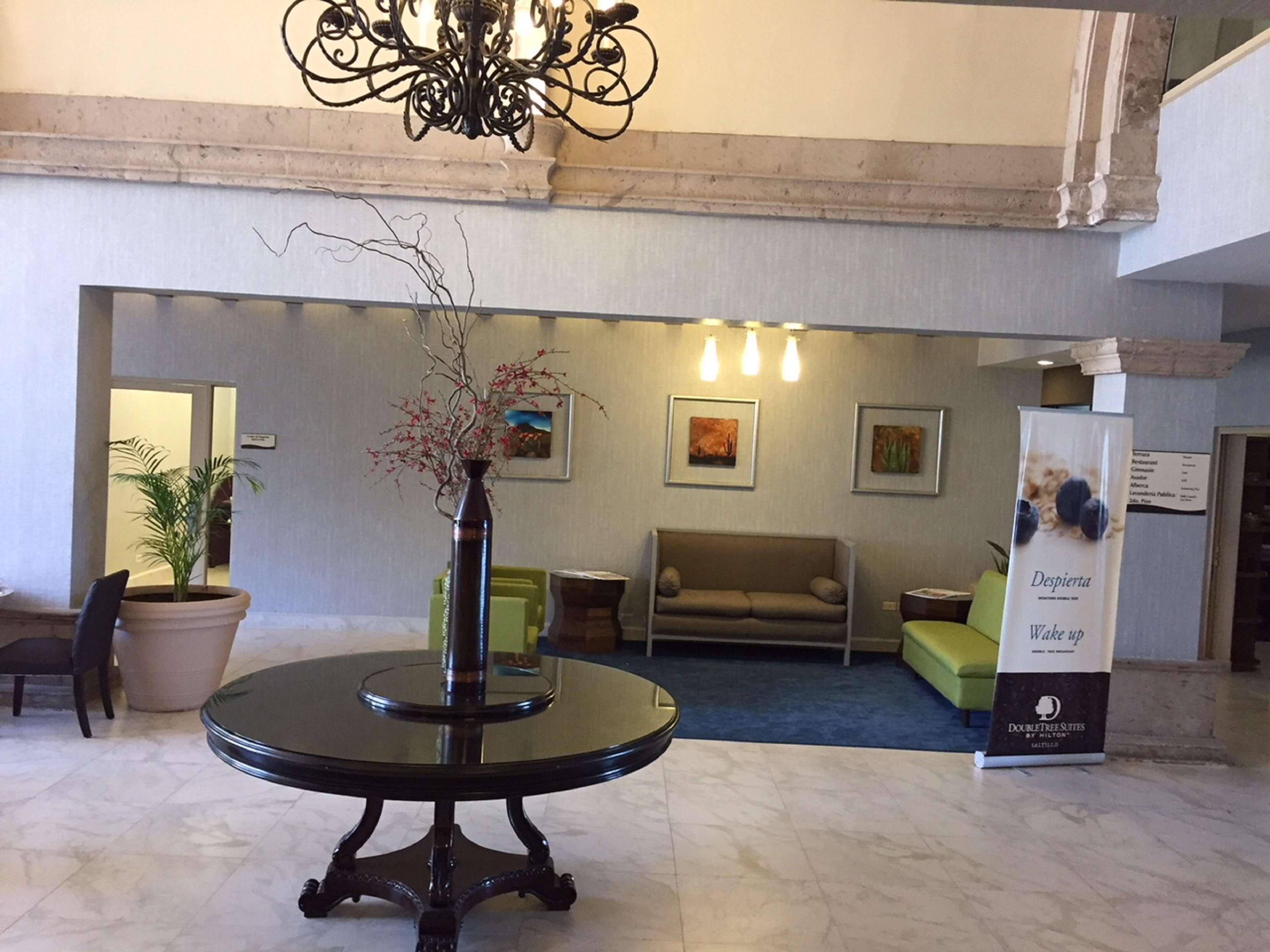 Doubletree Suites By Hilton Saltillo Exteriér fotografie