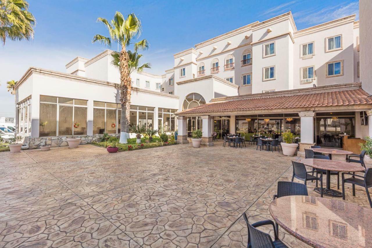 Doubletree Suites By Hilton Saltillo Exteriér fotografie