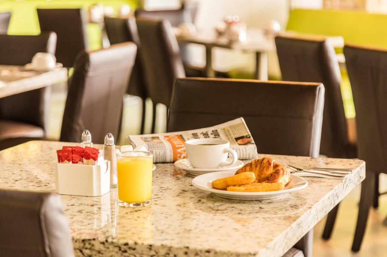 Doubletree Suites By Hilton Saltillo Exteriér fotografie